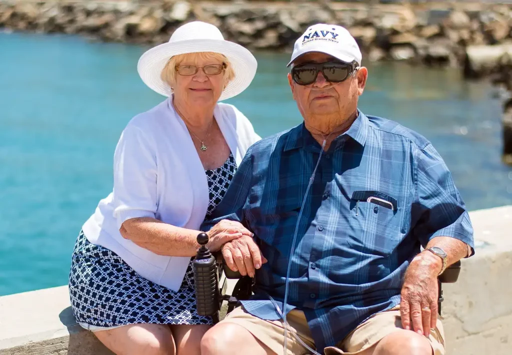 Couple de retraité front de mer
